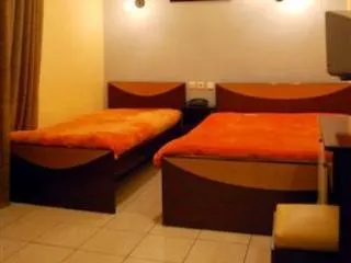 Atlantis * Tessalónica